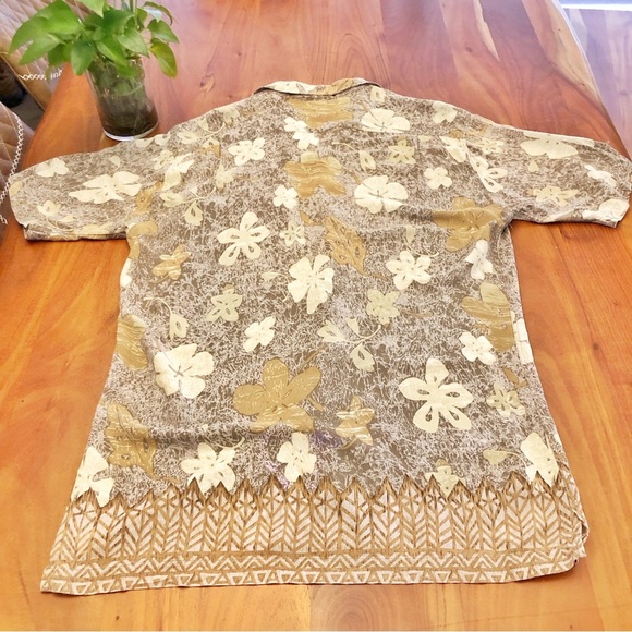 LINEAGE Patterns Floral Hippie Oversized Short Sleeves Button Down Shirt Blouse. - Picture 8 of 12